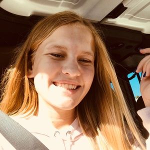 Meet your Posher, Makayla